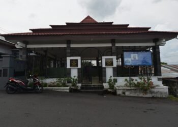 Kompleks makam Sultan Nuku, panglima perang dari Tidore, salah satu situs bersejarah di timur Indonesia. (Foto Dok Kemendikbud)